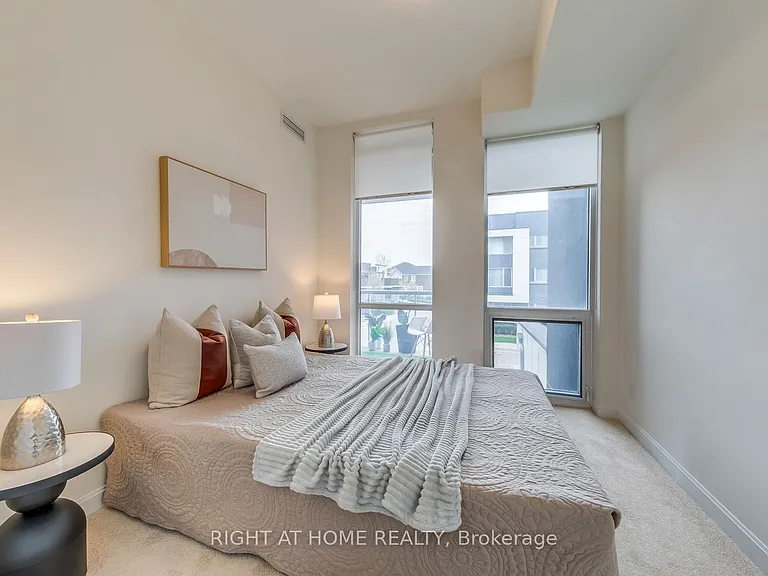 3028 Creekshore Cmn #215 — Photo 29