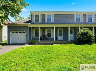 31 Allison Dr, East Brunswick, NJ 08816