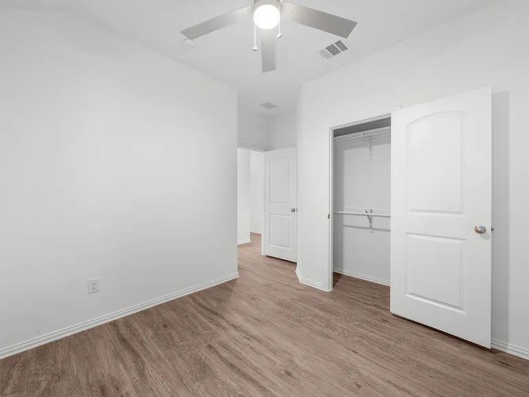 216 Fairmeade Dr — Photo 22