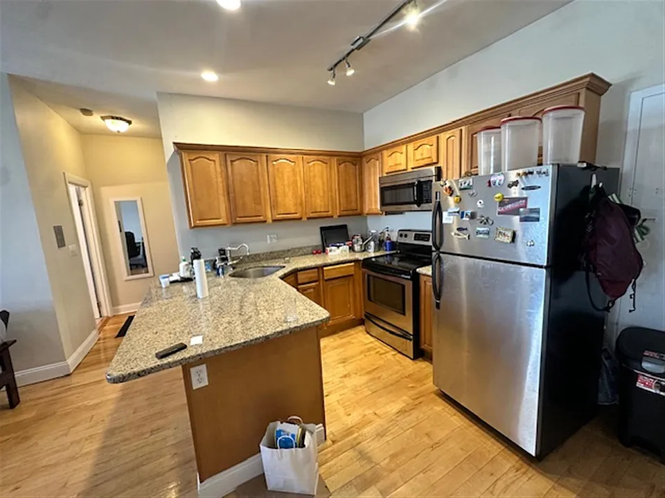 281 Harvard St #21