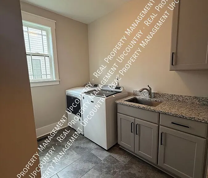 1003 Tudor Cottage Trl — Photo 24