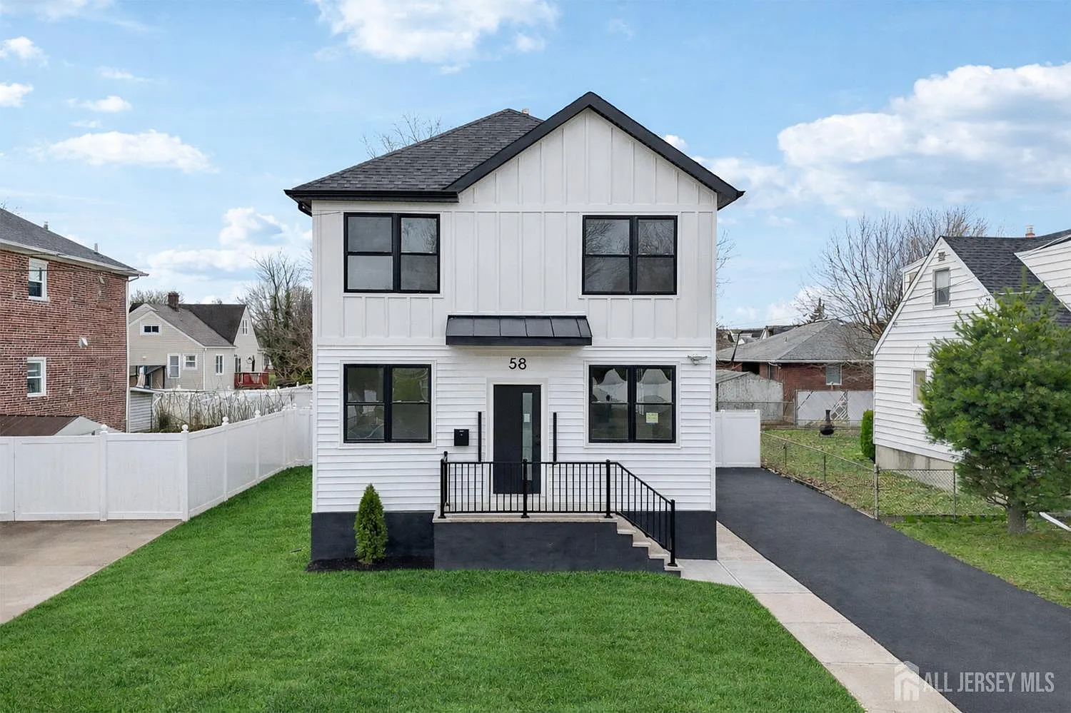 58 Fern St photo 1