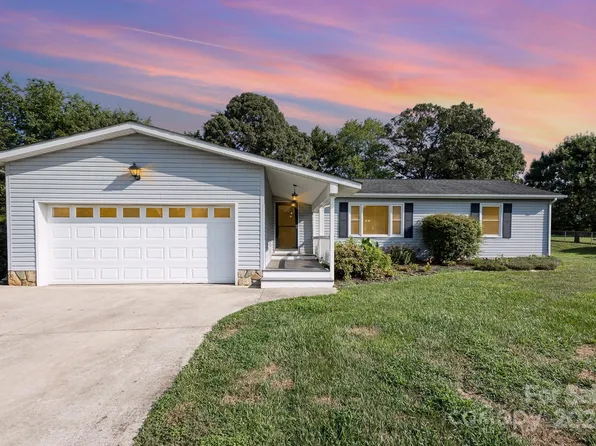 4409 Meadow Ln, Lincolnton, NC 28092