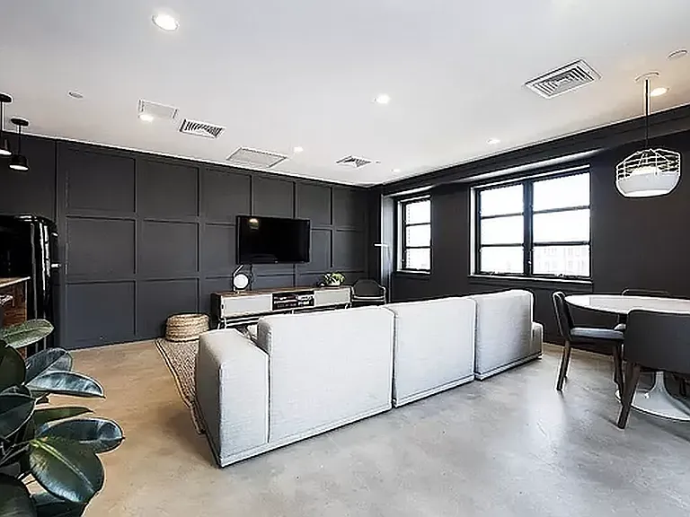 66 Ainslie St #5B — Photo 4