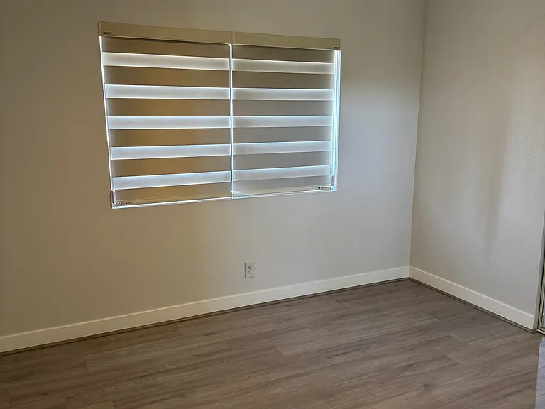 520 E Walnut St #10B — Photo 4