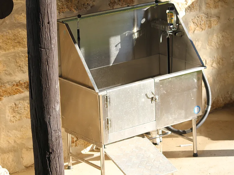 Pet Wash Station