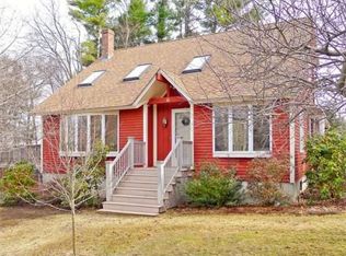 17 Amesbury Ave, Amesbury, MA 01913