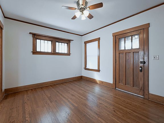 4th image of 217 S 48th St