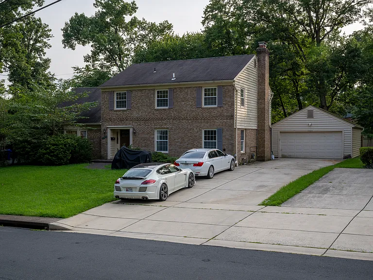 8808 Liberty Ln — Photo 2