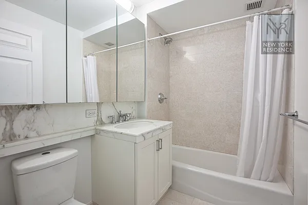 Sold by New York Residence | media 4