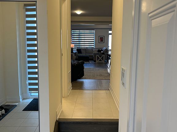 2nd image of 44 Daisy St