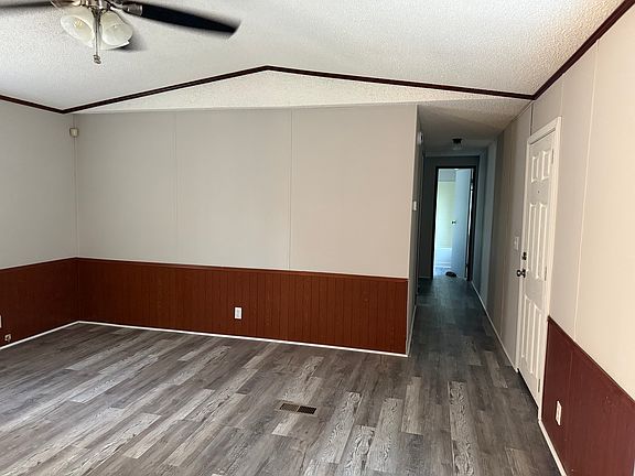 5th image of 59 Vinson Rd