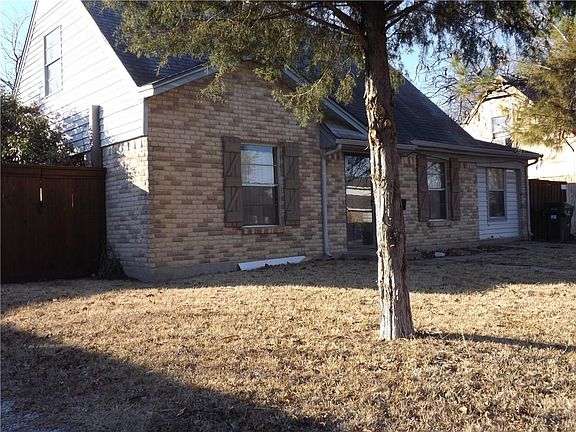 3rd image of 901 Peace Rose Ave