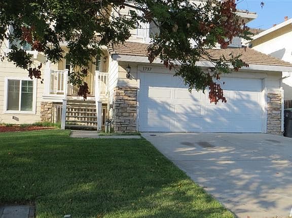 2nd image of 1737 Cherry Ct