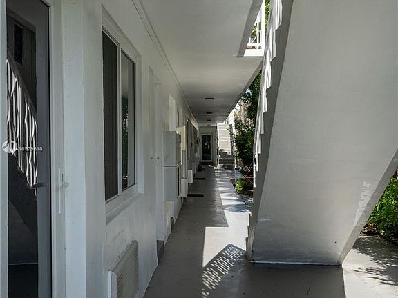 2nd image of 7311 Byron Ave APT 14