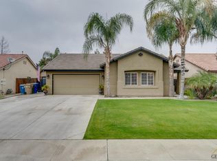 11814 Mantova Ave, Bakersfield, CA 93312