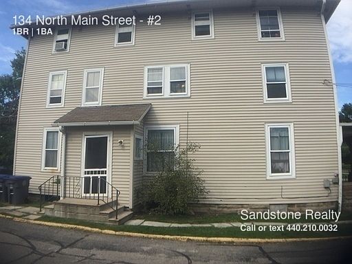 2nd image of 134 N Main St #2