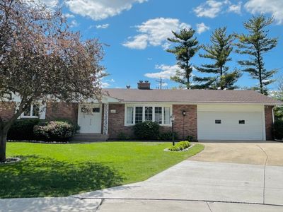 1511 Hillcrest Ct, Bettendorf, IA, 52722