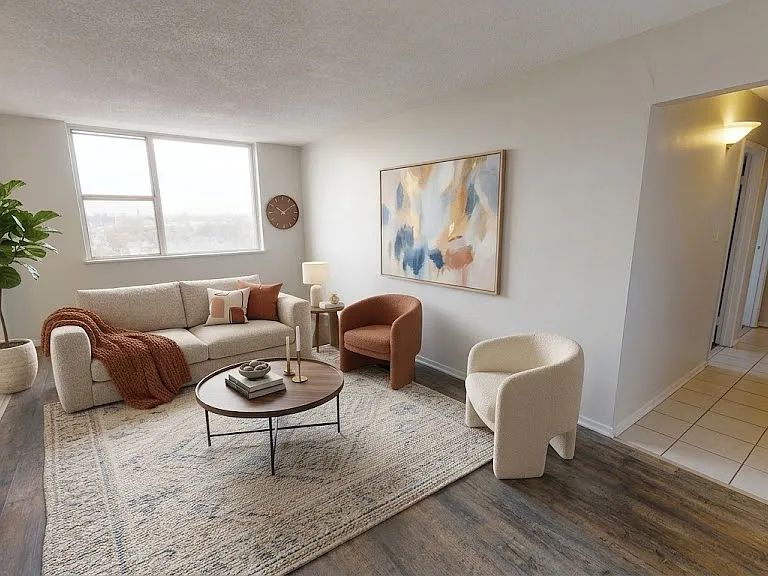 780 Ouellette Ave — Photo 1