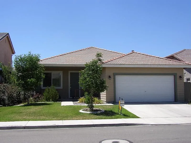 1630 Brentford Way photo 1