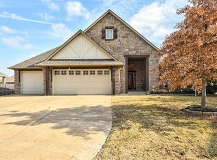 17300 Grey Hawk Ln, Edmond, OK 73012