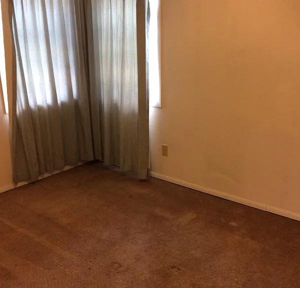 1112 E Canby St — Photo 12