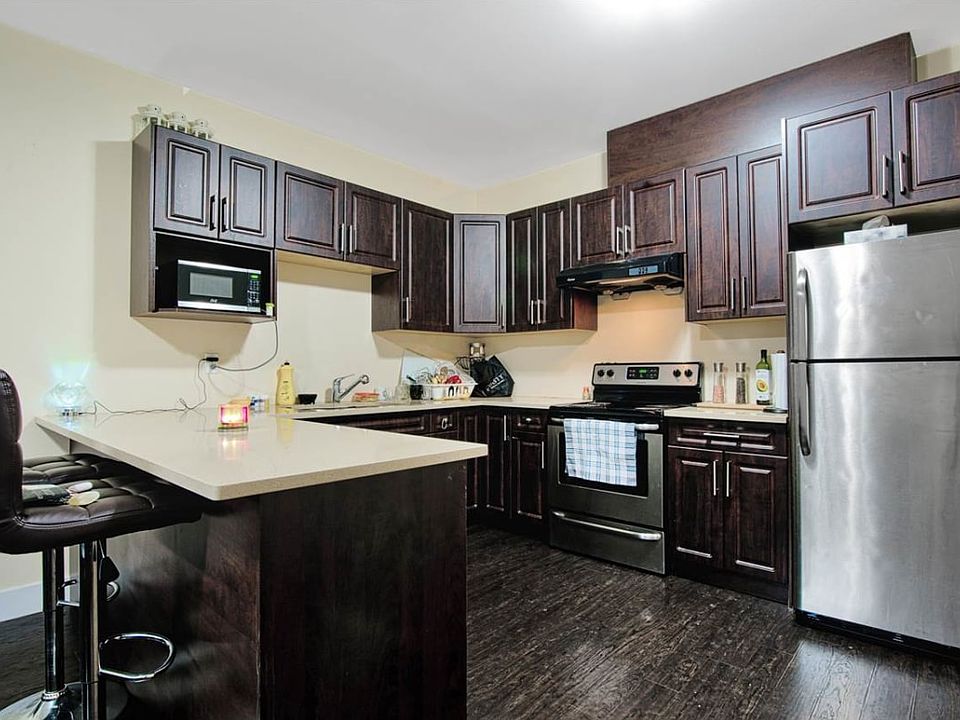 2nd image of 13232 111th Ave #13232