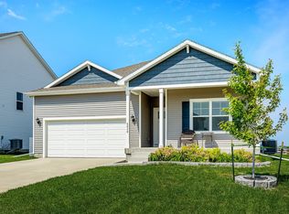 6828 NW 106th St, Johnston, IA 50131