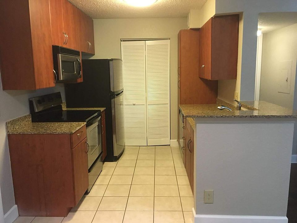 1st image of 11526 Westwood Blvd APT 721