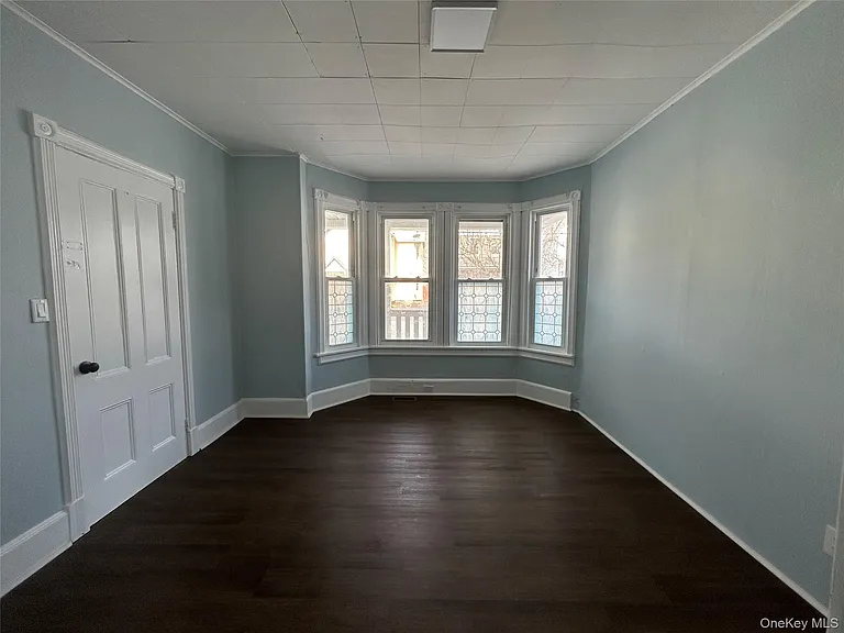 206-208 W Main St #1 — Photo 5