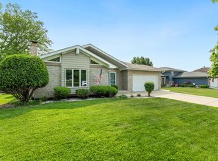 1936 Sybil Dr, Crest Hill, IL 60403