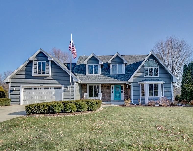 1st image of 933 S Comanche Ln