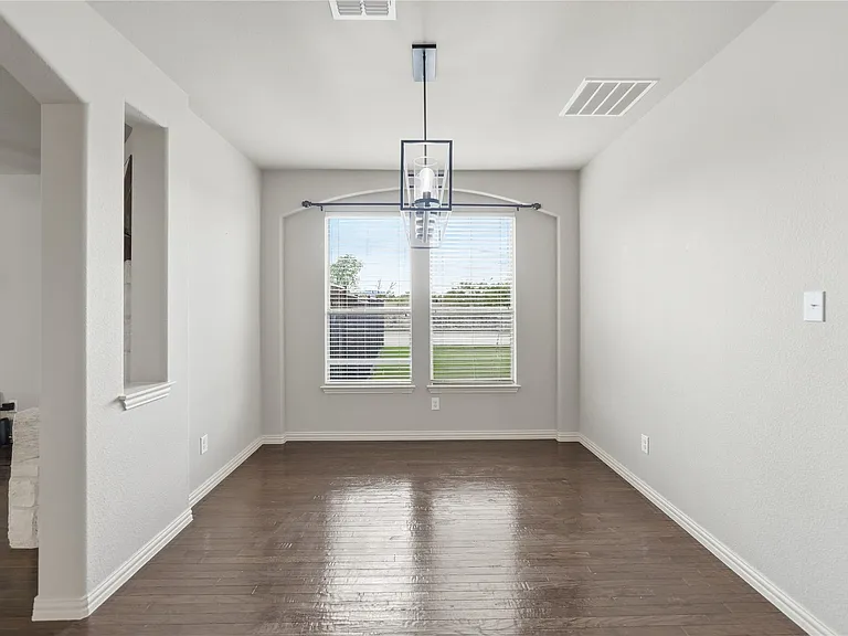 4500 Lakeside Hollow St — Photo 11