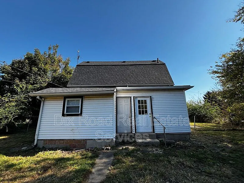 3 bed, 2.0 bath, 1462 sqft, $1,450 — Photo 3