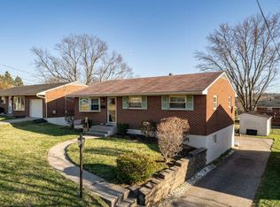 216 Blossom Ln, Southgate, KY 41071