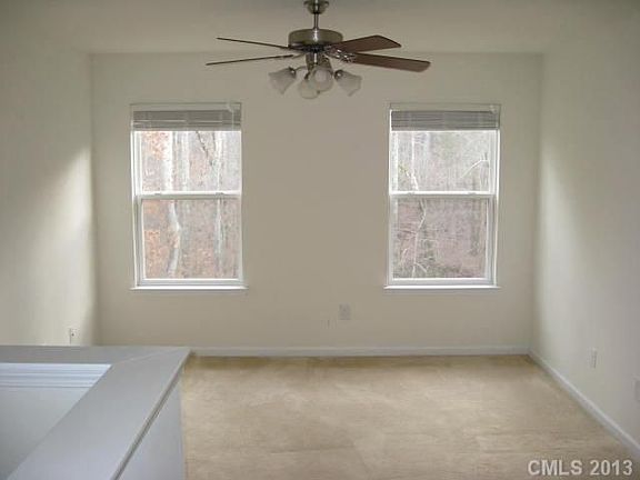 3rd image of 405 Wrayhill Dr