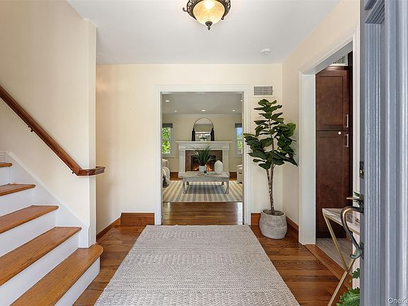 2nd image of 99 Donnybrook Road
