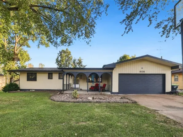 805 Ann Ave, Harrisonville, MO 64701