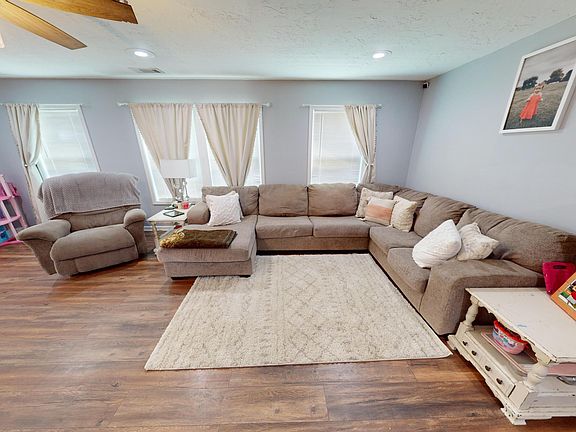 5th image of 40 Kirk Cir