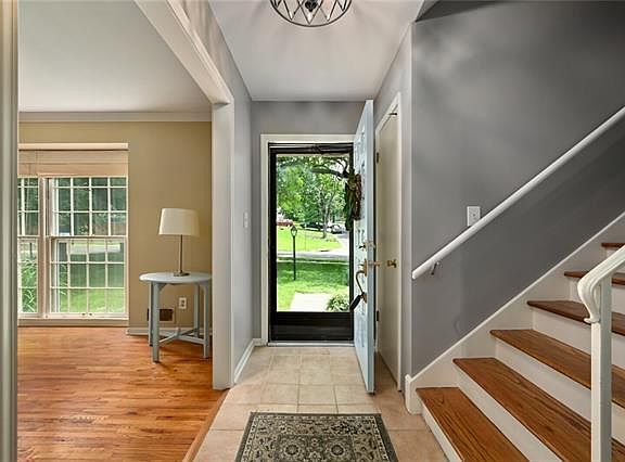 3rd image of 9710 Ballentine St