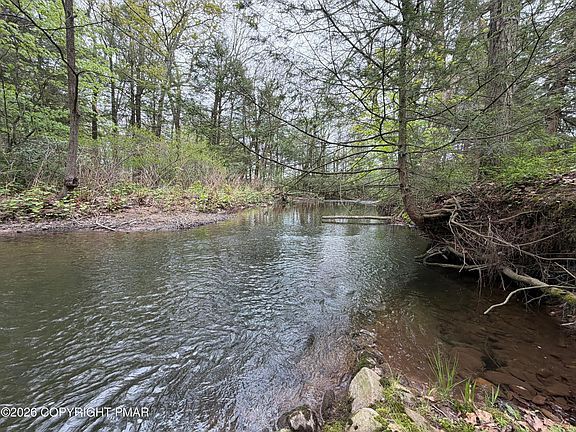 3rd image of 112 Trach Rd