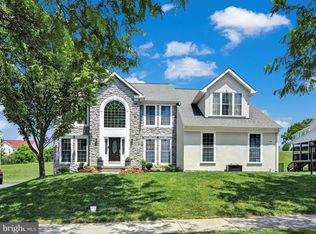 7559 Pinewild Rd, Seven Valleys, PA 17360