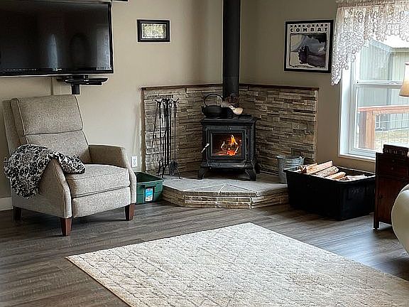 2nd image of 358 River Bend Rd