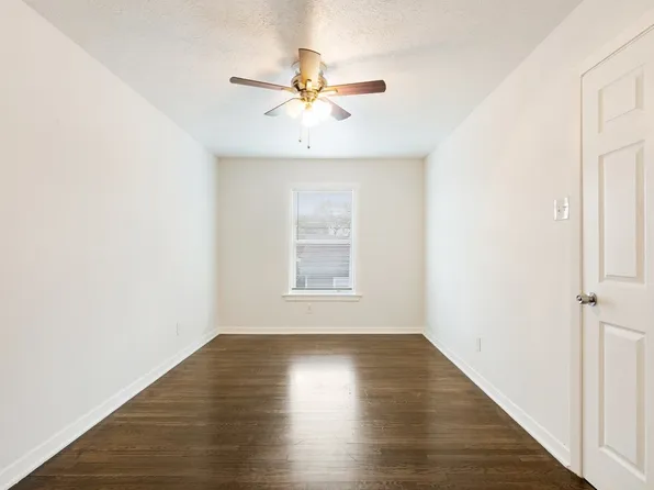 8451 1/2 Howard Dr #8451, Houston, TX 77017