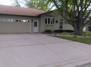 410 17th Ave NE, Jamestown, ND 58401