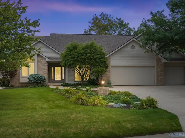 2526 Knightsbridge Dr, Fort Wayne, IN 46815