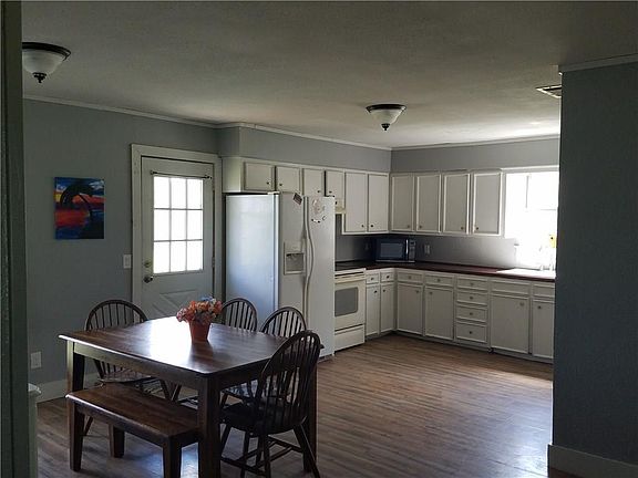 2nd image of 6377 County Road 4102