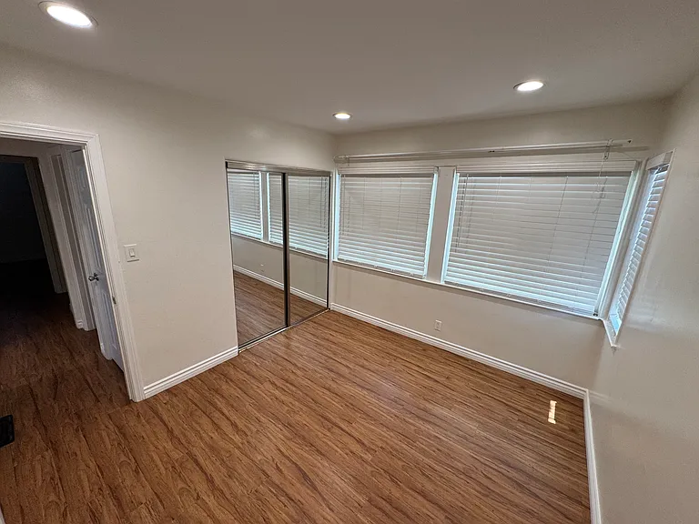 6302 Denny Ave — Photo 8