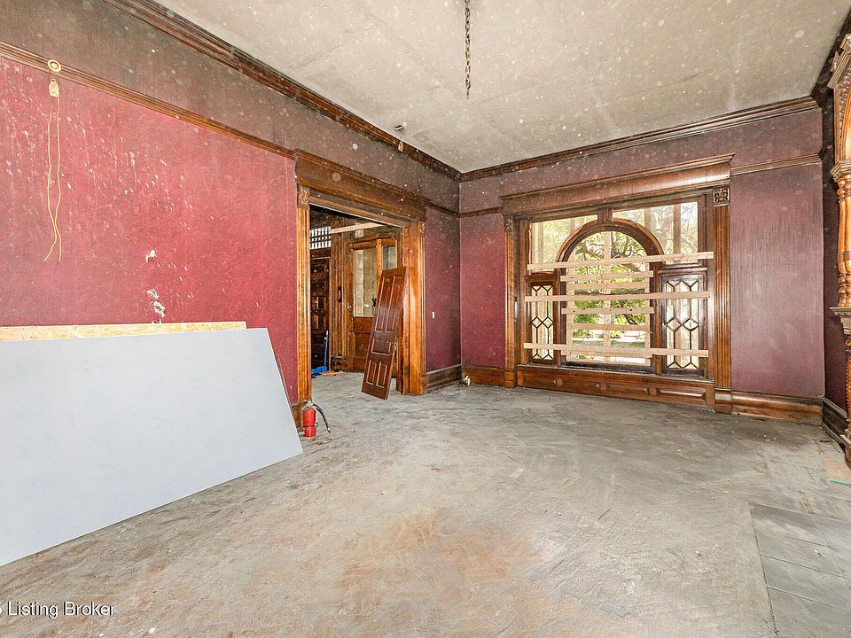 7th image of this home