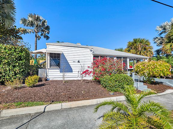 4th image of 2401 Ridgeway Avenue